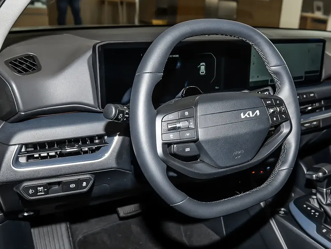 Kia K4 - Thumbnail 14