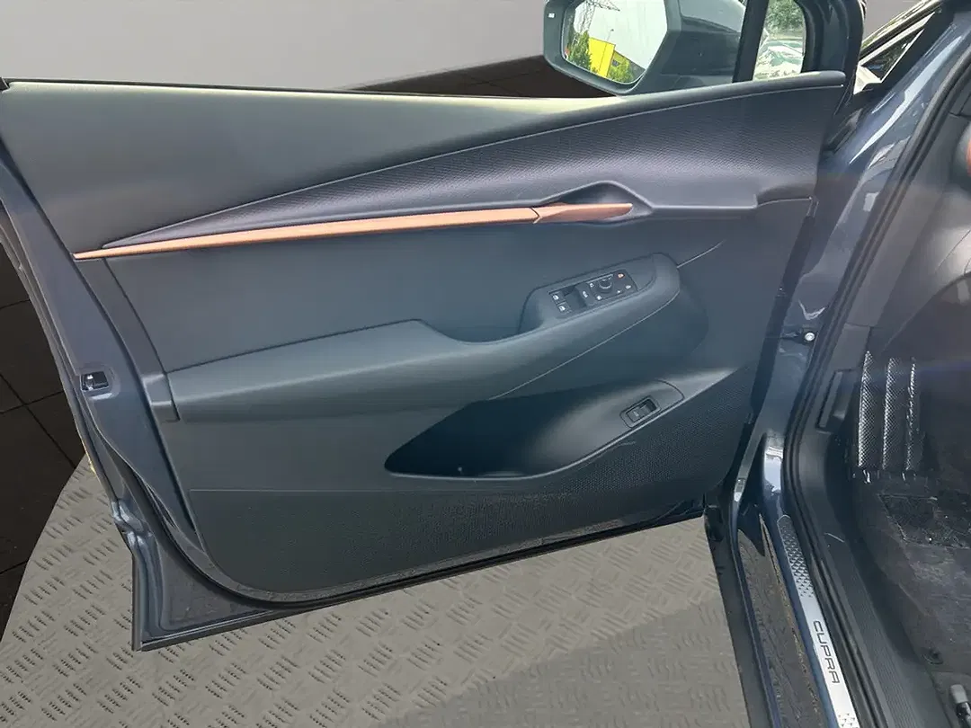 CUPRA Tavascan - Thumbnail 8