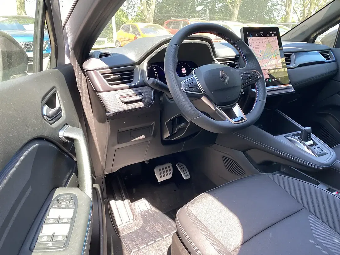 Renault Captur - Thumbnail 10
