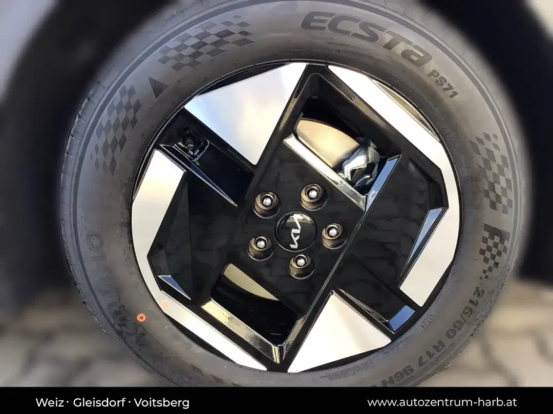 Kia EV3 - Thumbnail 13