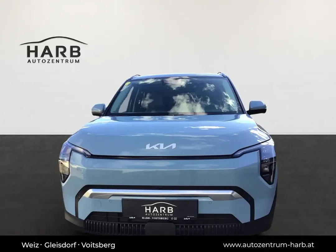 Kia EV3 - Thumbnail 4