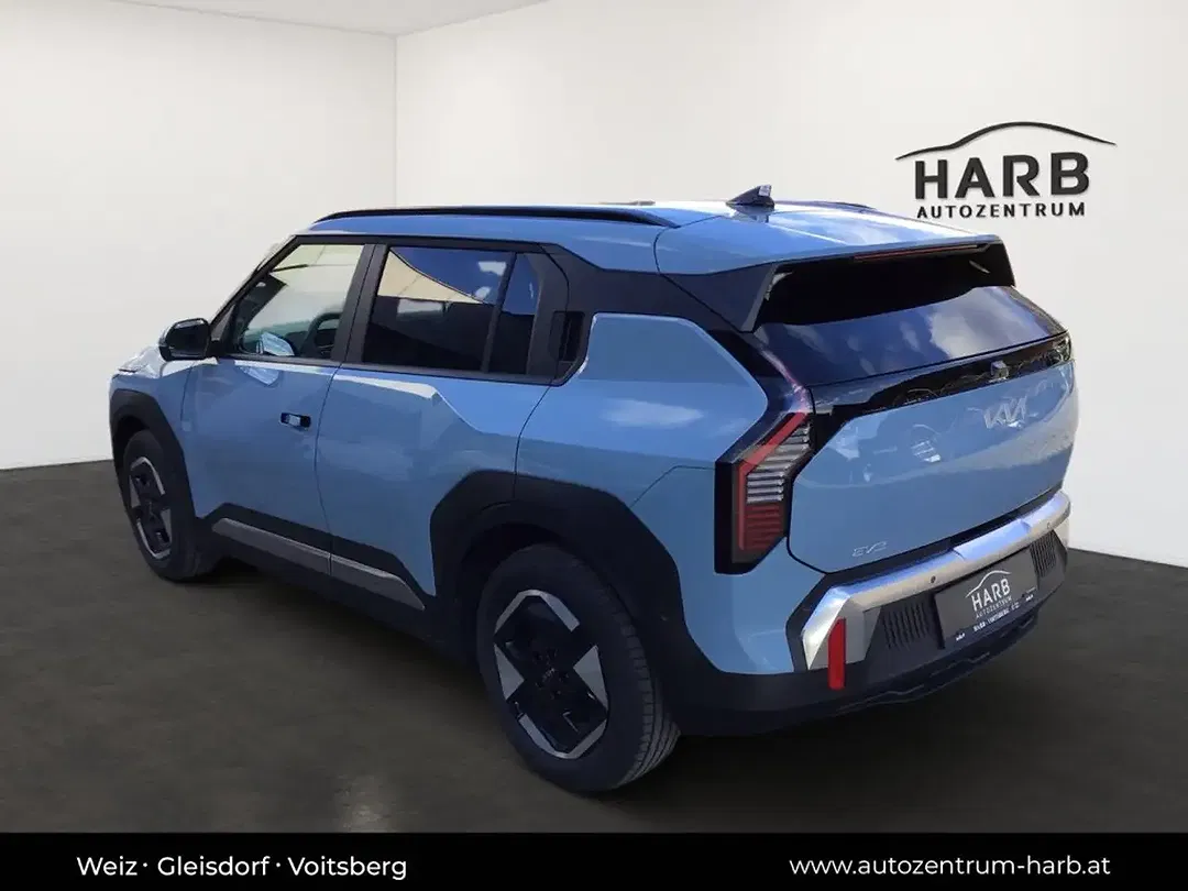 Kia EV3 - Thumbnail 6
