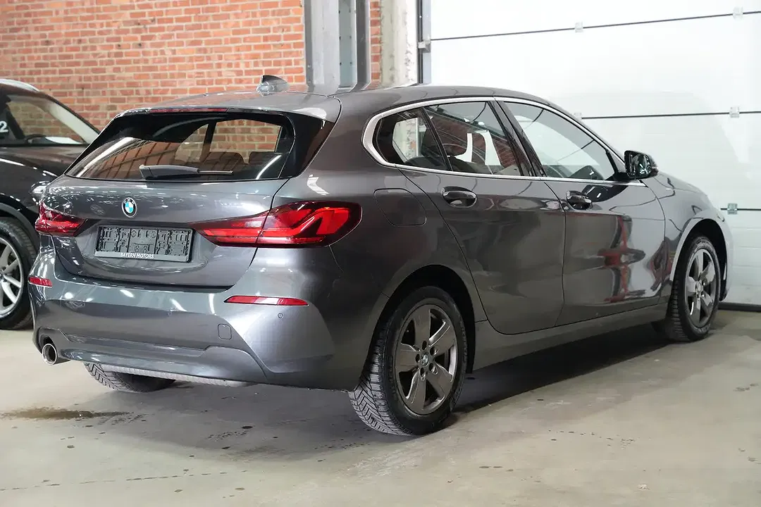BMW 116 - Thumbnail 2