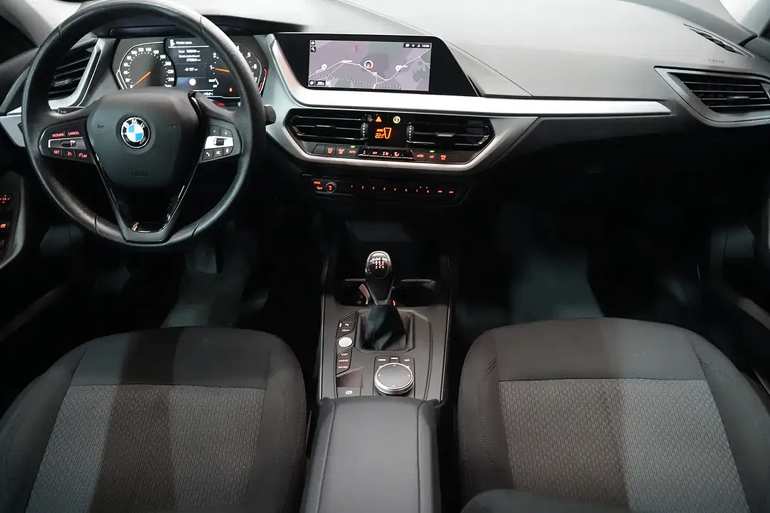 BMW 116 - Thumbnail 3
