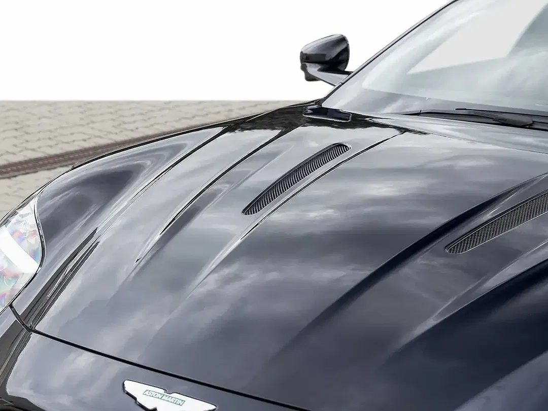 Aston Martin DB12 - Thumbnail 11