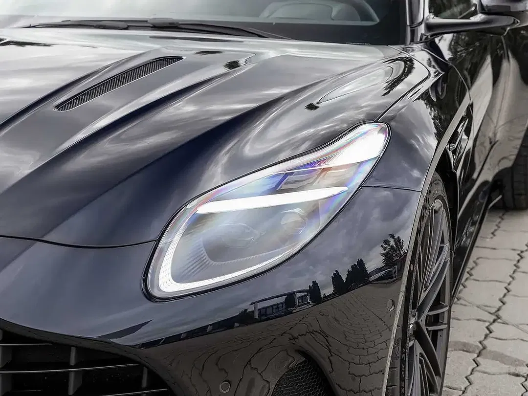 Aston Martin DB12 - Thumbnail 12