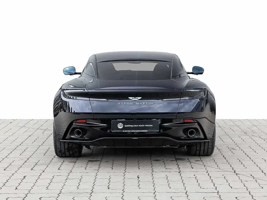 Aston Martin DB12 - Thumbnail 3