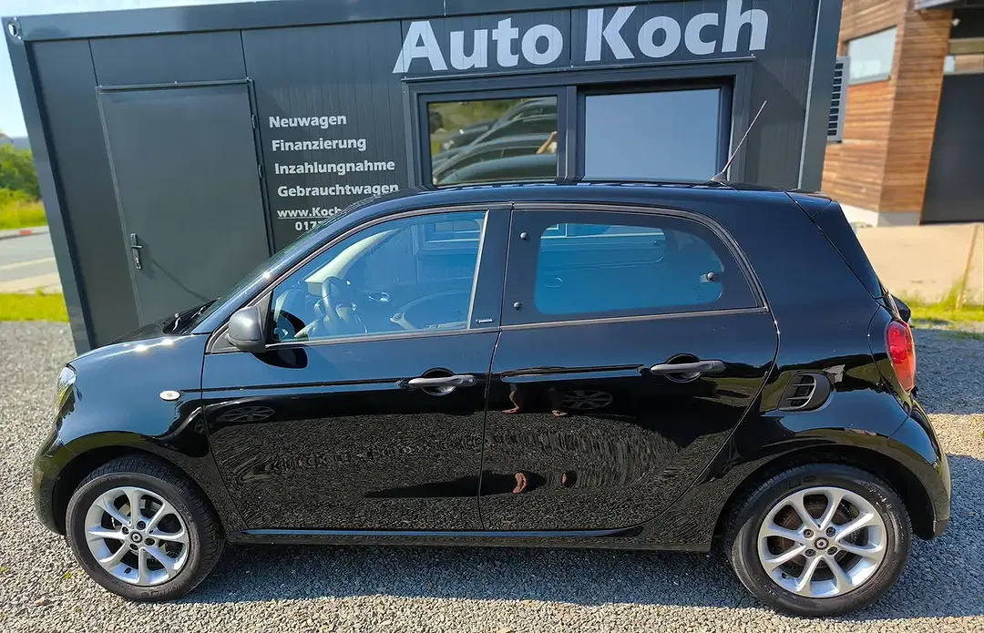 smart forFour - Thumbnail 2