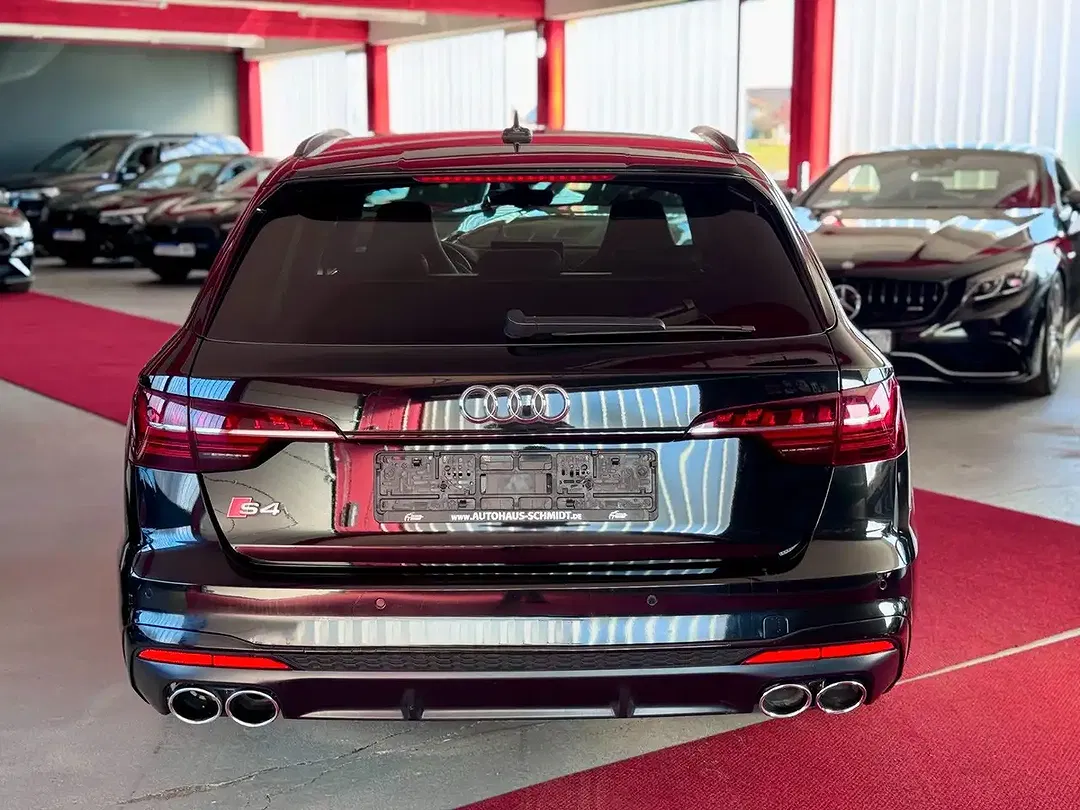 Audi S4 - Thumbnail 7