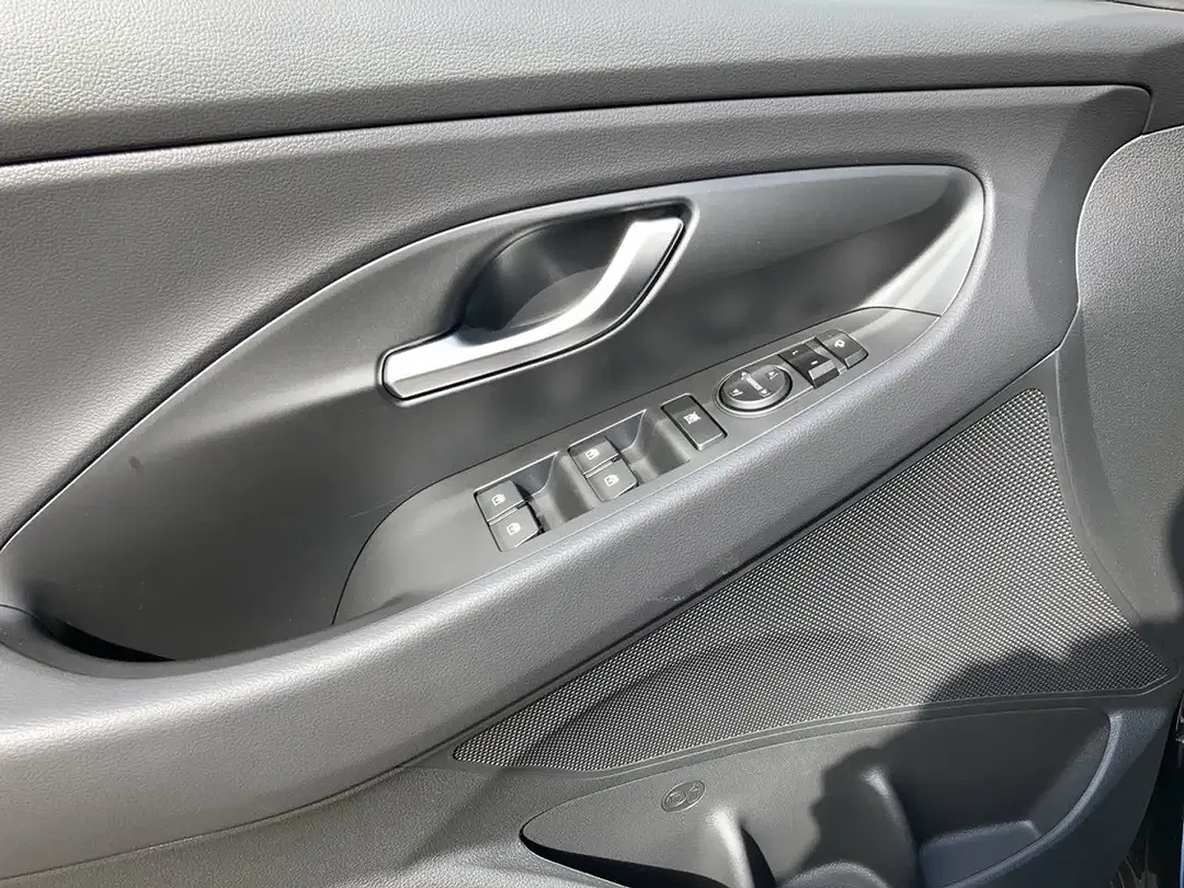 Hyundai i30 - Thumbnail 10