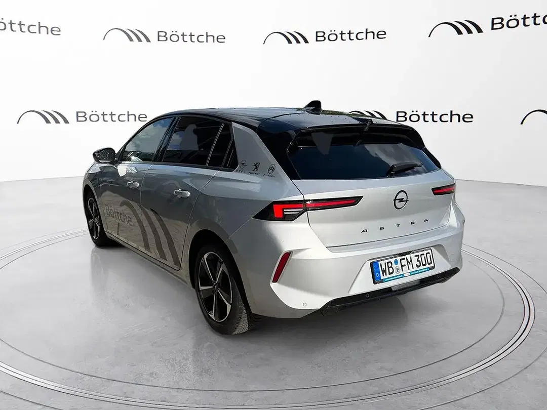 Opel Astra - Thumbnail 3