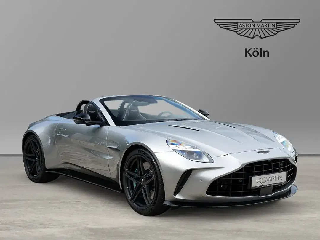 Aston Martin Vantage - Thumbnail 11