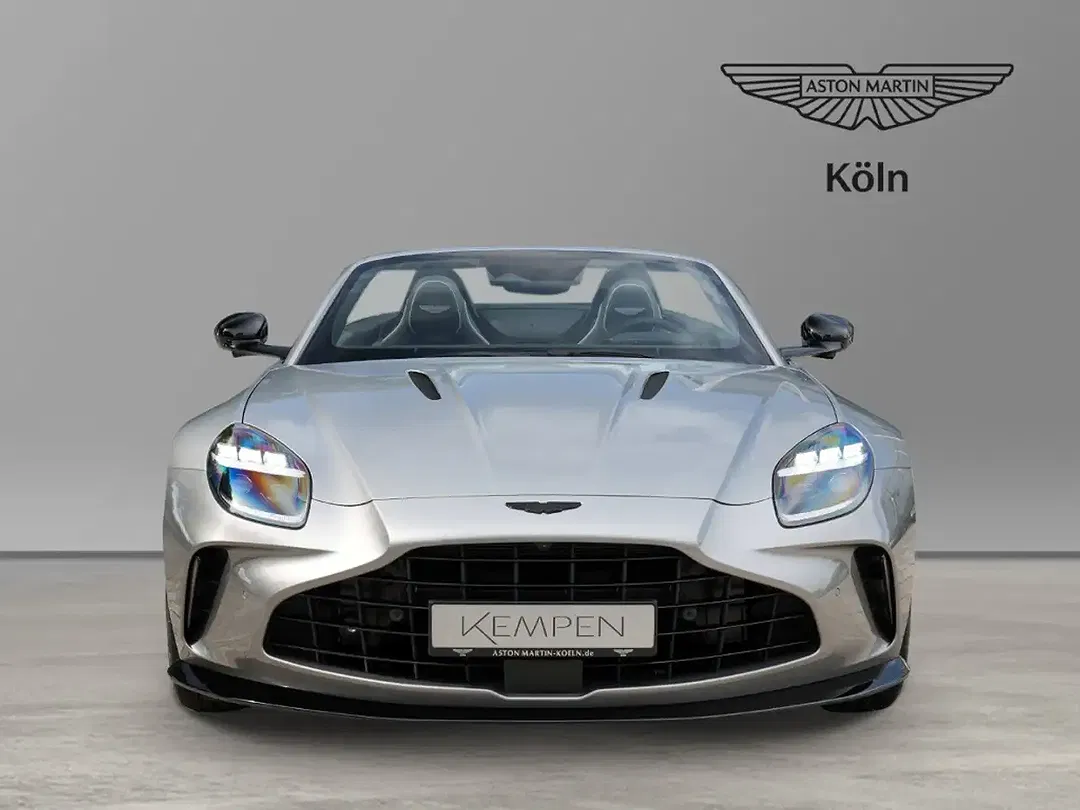 Aston Martin Vantage - Thumbnail 18
