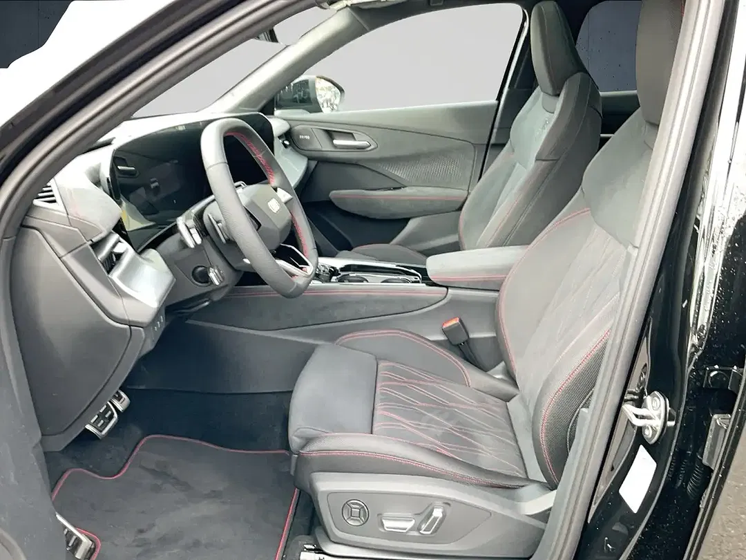 Audi Q3 - Thumbnail 9
