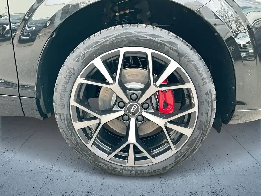Audi Q3 - Thumbnail 7