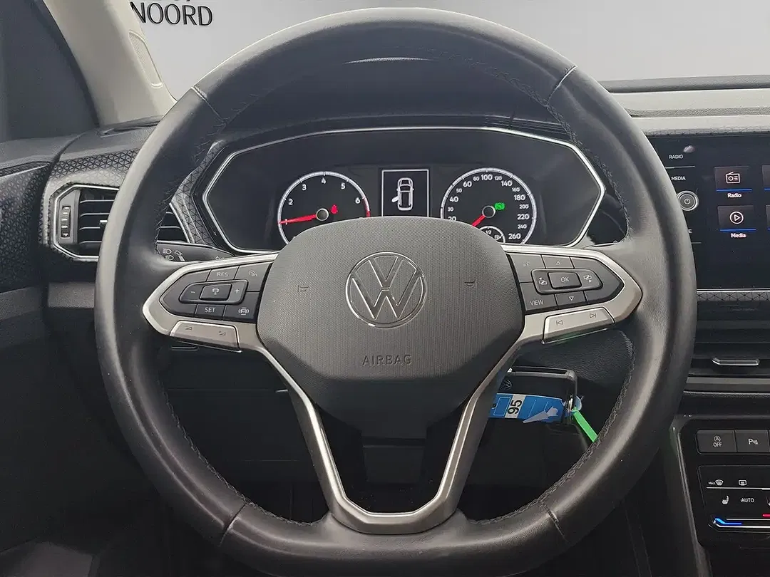 Volkswagen T-Cross - Thumbnail 10