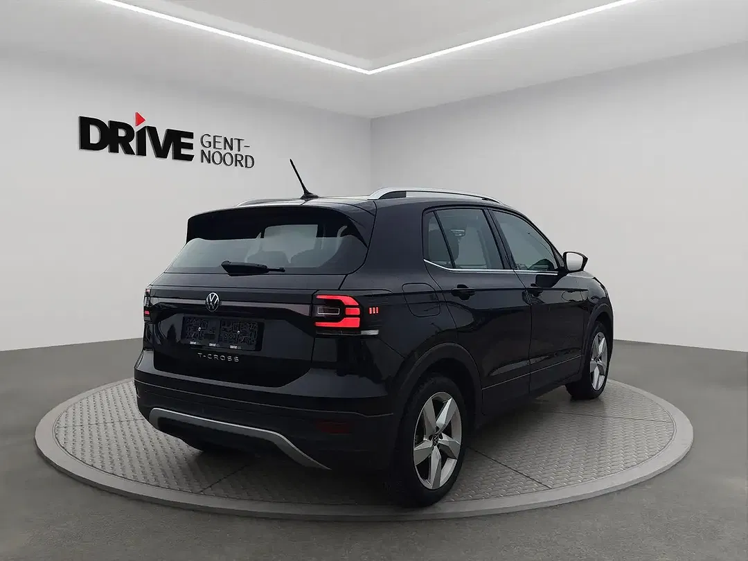 Volkswagen T-Cross - Thumbnail 5