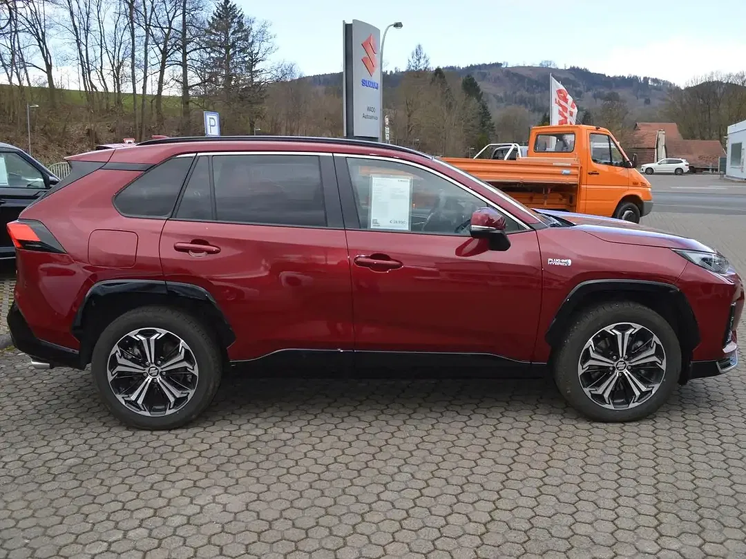 Suzuki Across - Thumbnail 8