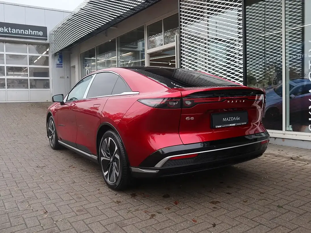 Mazda 6e - Thumbnail 3