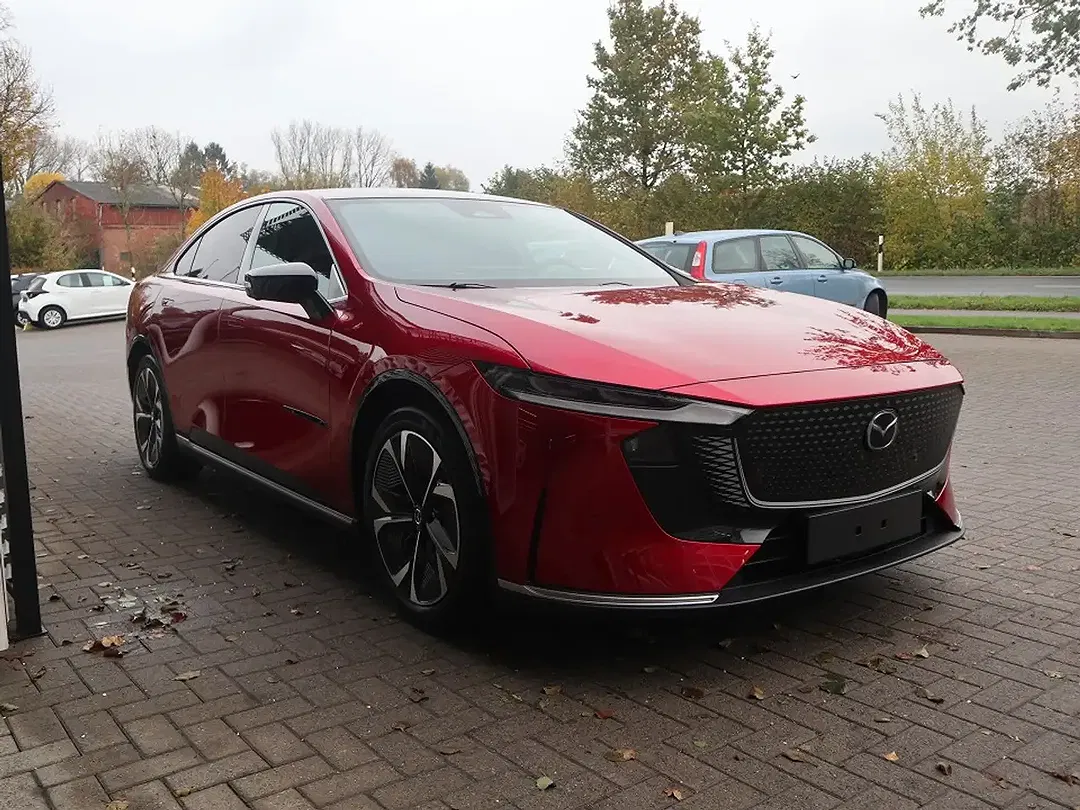 Mazda 6e - Thumbnail 6
