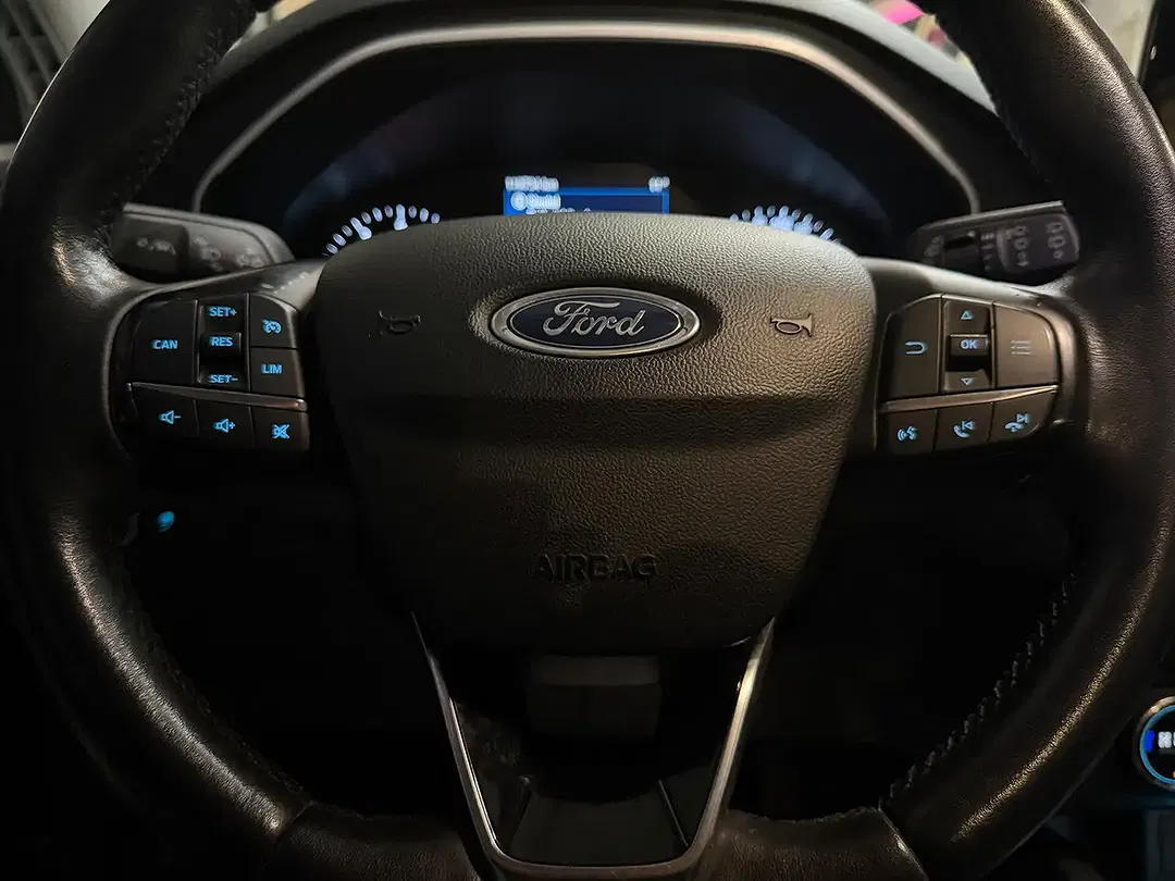 Ford Focus - Thumbnail 14