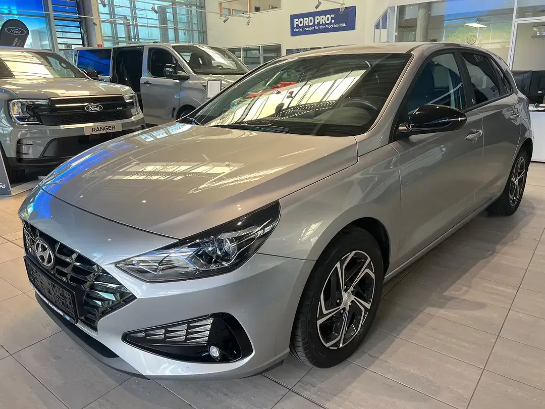 Hyundai i30 - Thumbnail 2