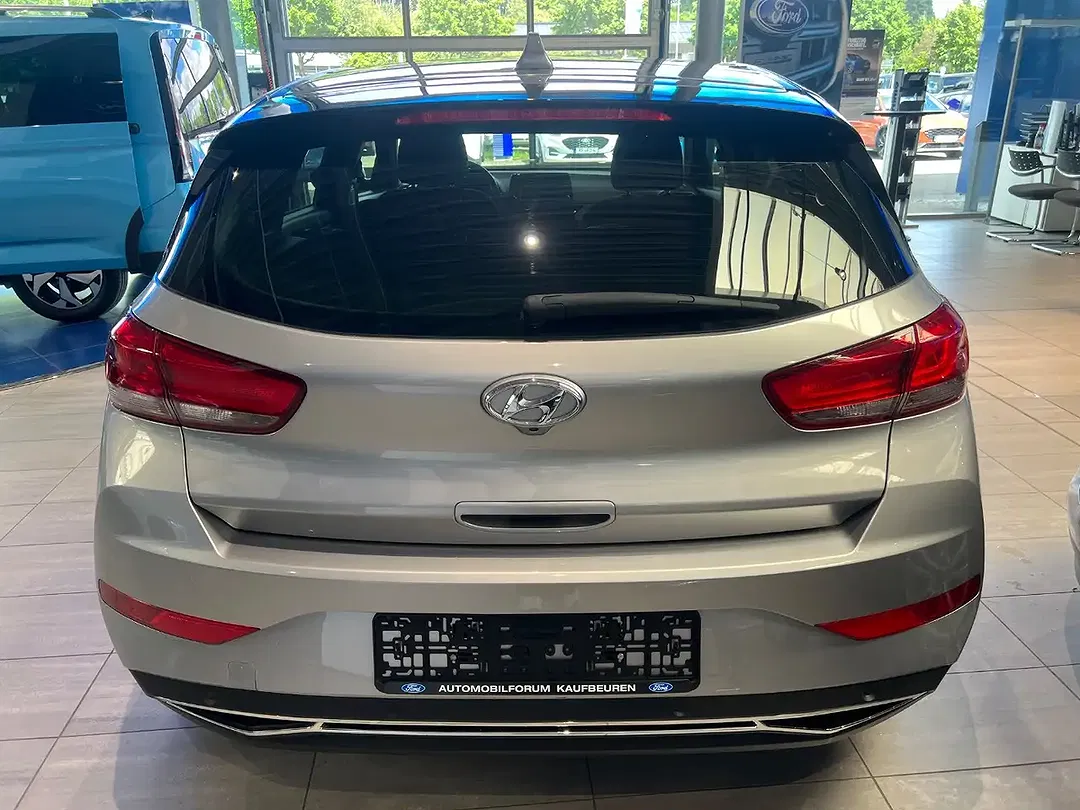Hyundai i30 - Thumbnail 9