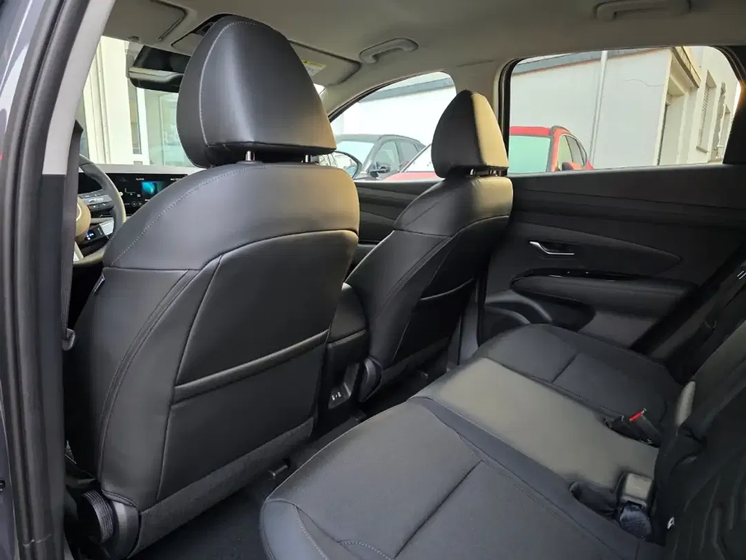 Hyundai TUCSON - Thumbnail 15