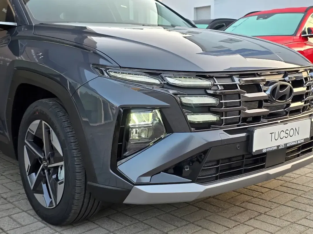 Hyundai TUCSON - Thumbnail 2