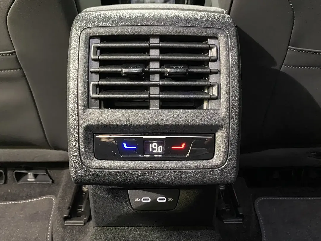 Volkswagen Golf Variant - Thumbnail 10