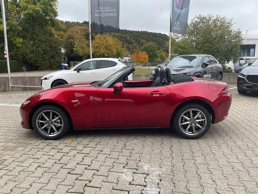 Mazda MX-5 - Thumbnail 7