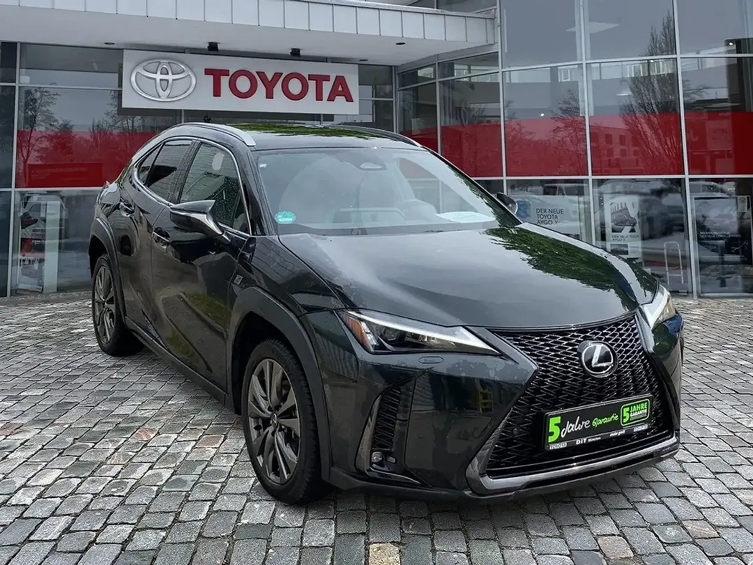 Lexus UX 300h - Thumbnail 7
