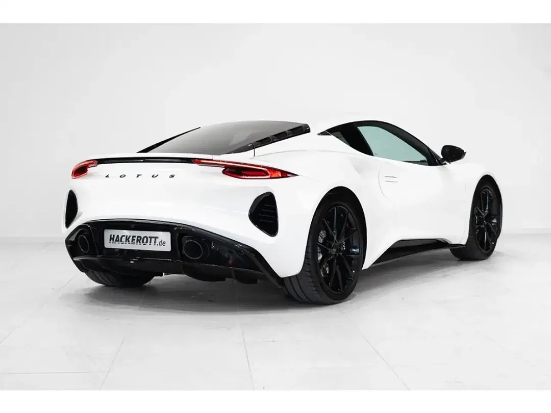 Lotus Emira - Thumbnail 2
