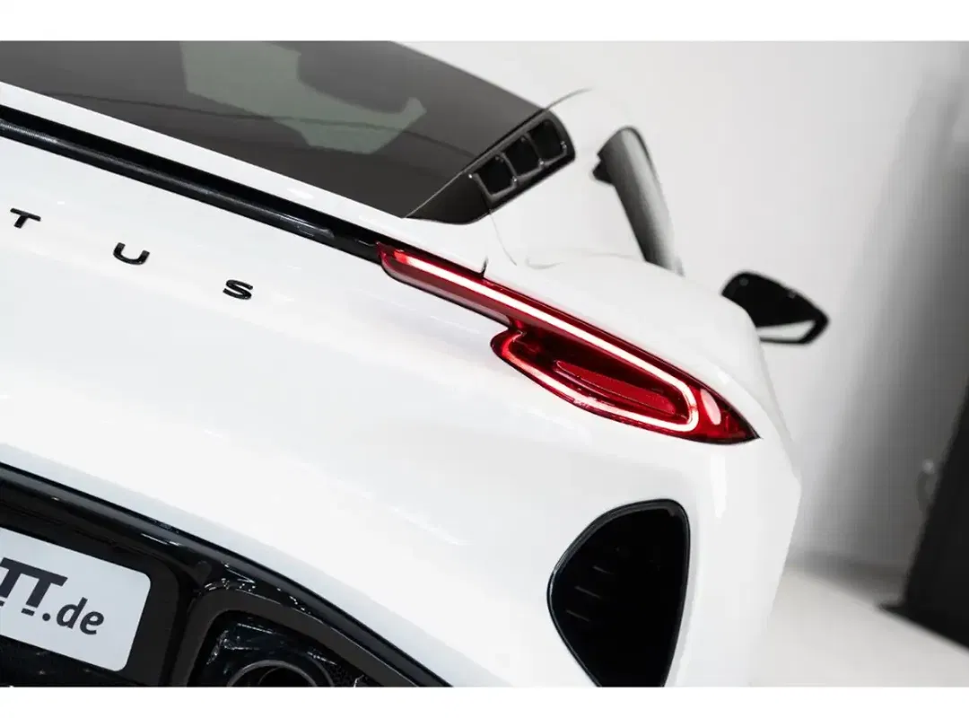 Lotus Emira - Thumbnail 7
