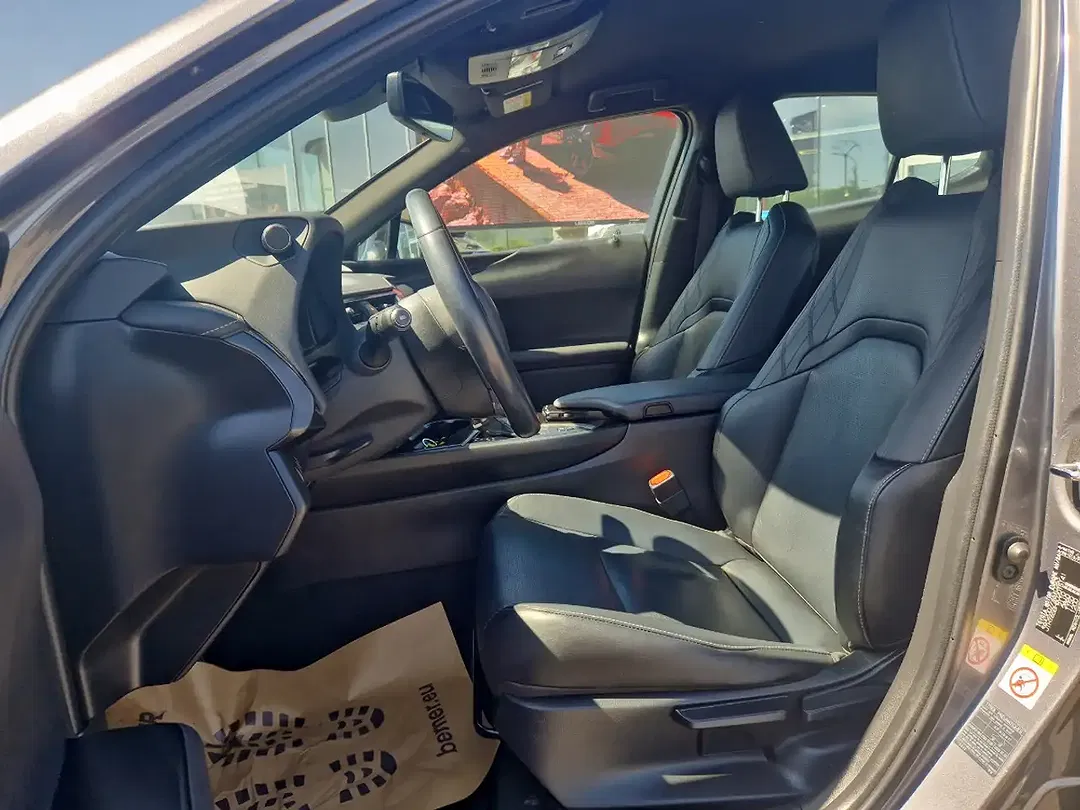 Lexus UX 250h - Thumbnail 12