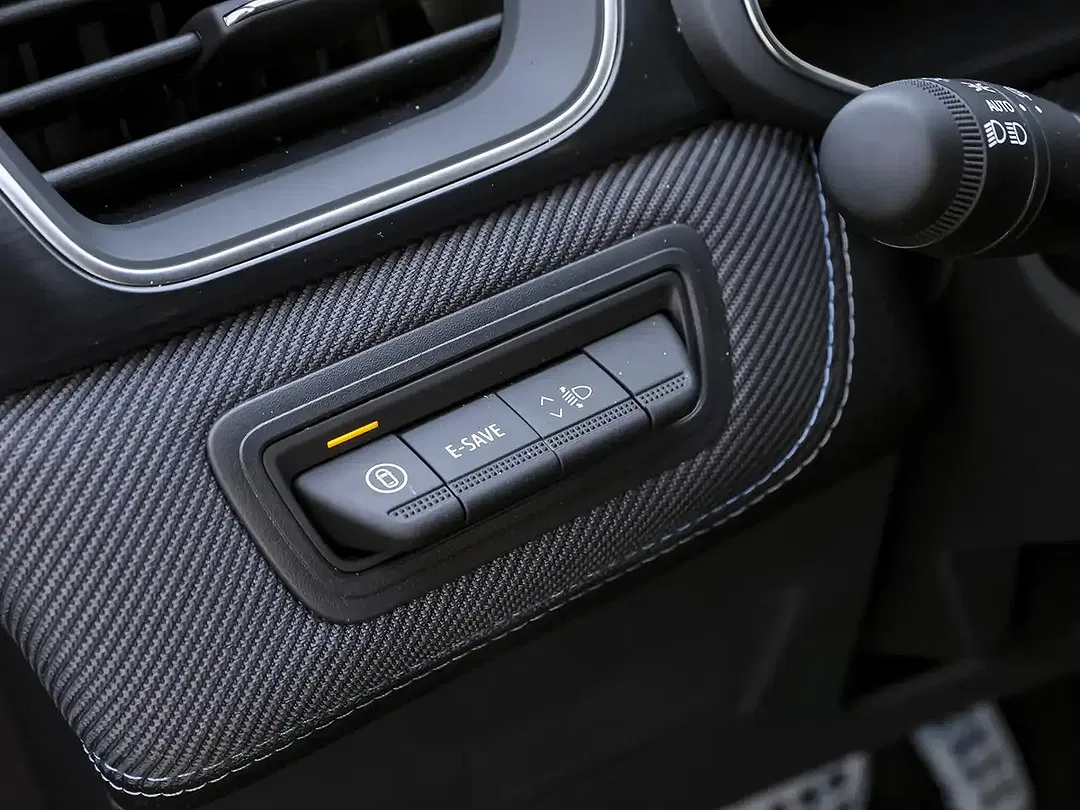 Renault Captur - Thumbnail 12