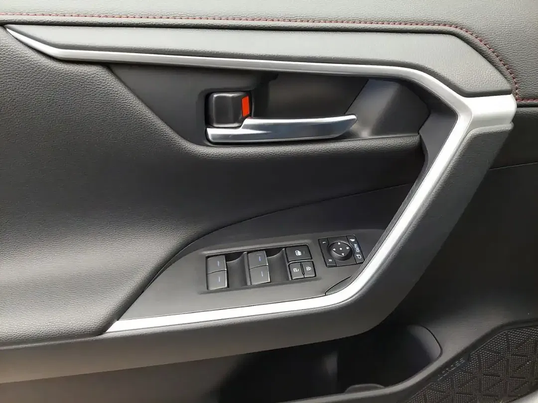 Suzuki Across - Thumbnail 12