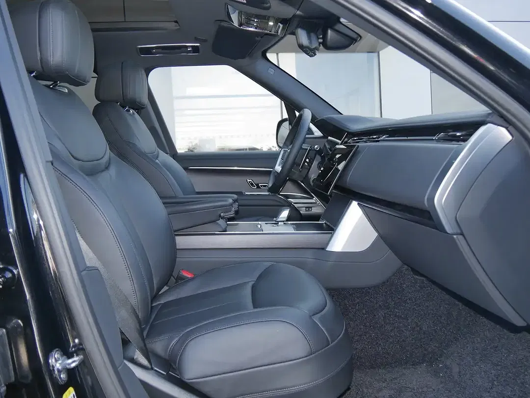 Land Rover Range Rover - Thumbnail 3