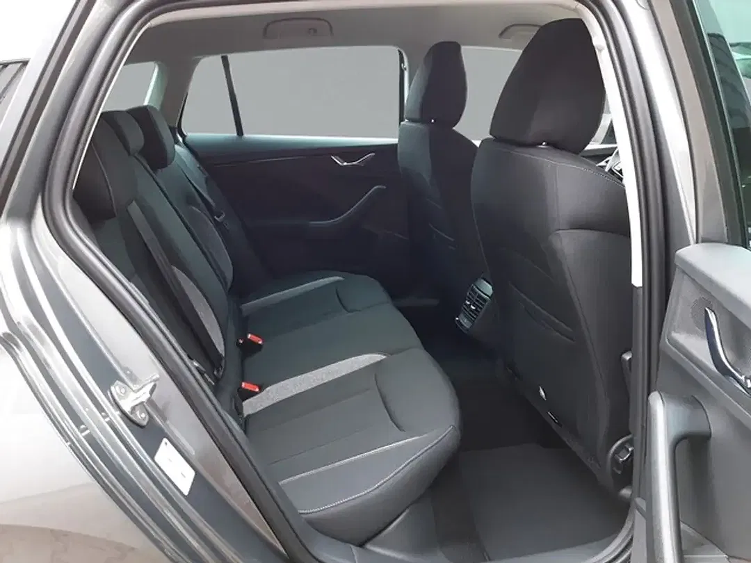 Skoda Scala - Thumbnail 8