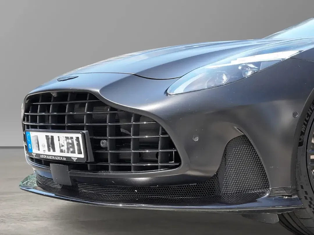 Aston Martin DB12 - Thumbnail 12