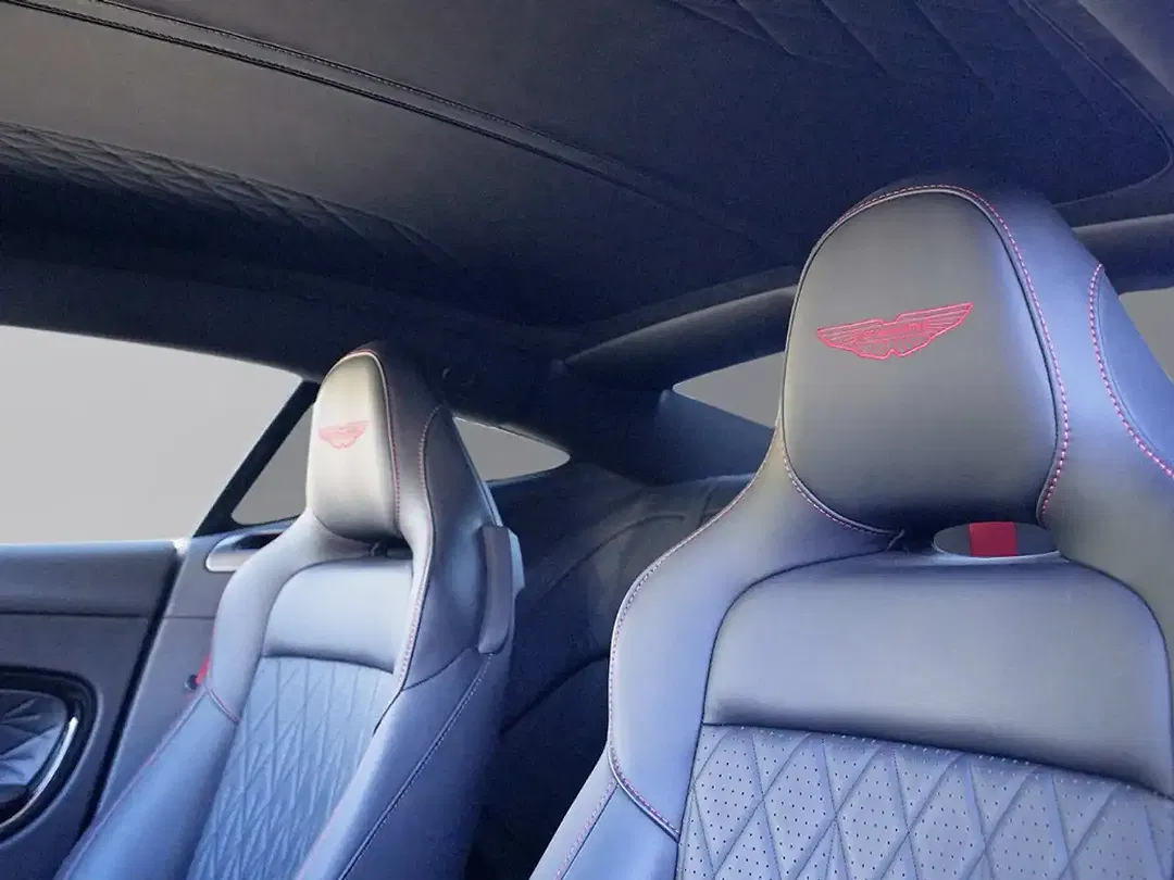 Aston Martin DB12 - Thumbnail 20