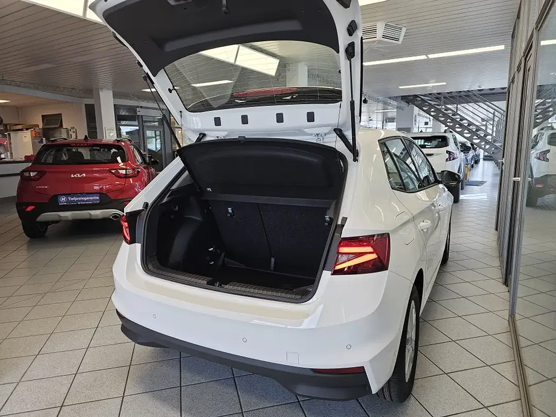 Skoda Fabia - Thumbnail 3