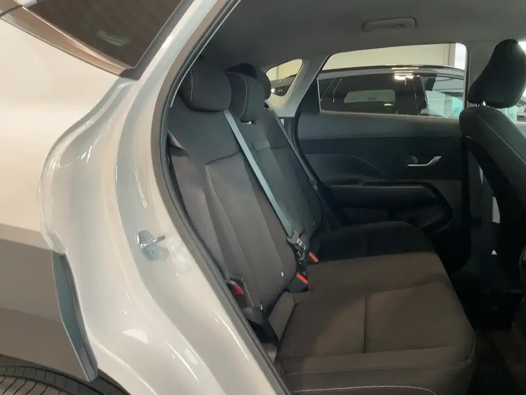 Hyundai KONA - Thumbnail 12