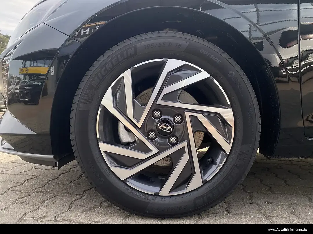 Hyundai i20 - Thumbnail 9
