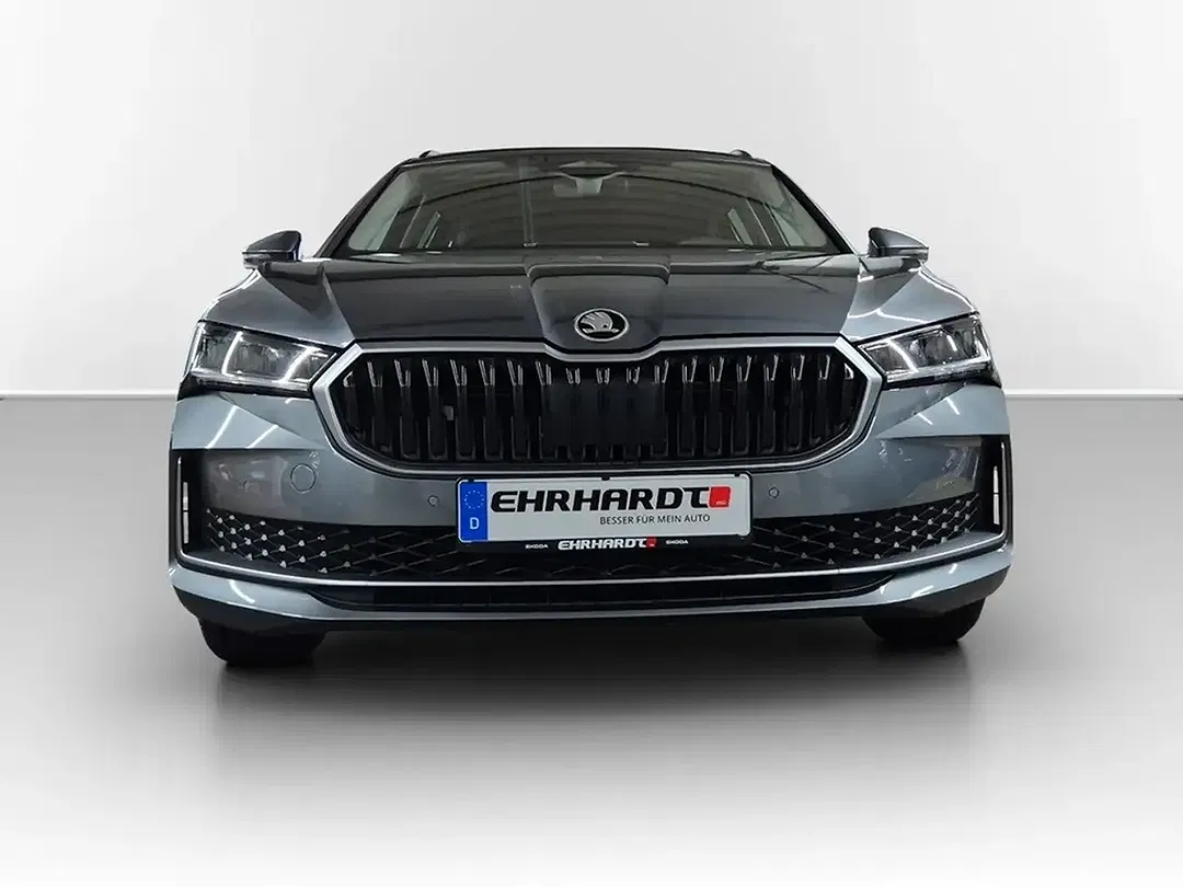 Skoda Superb - Thumbnail 2