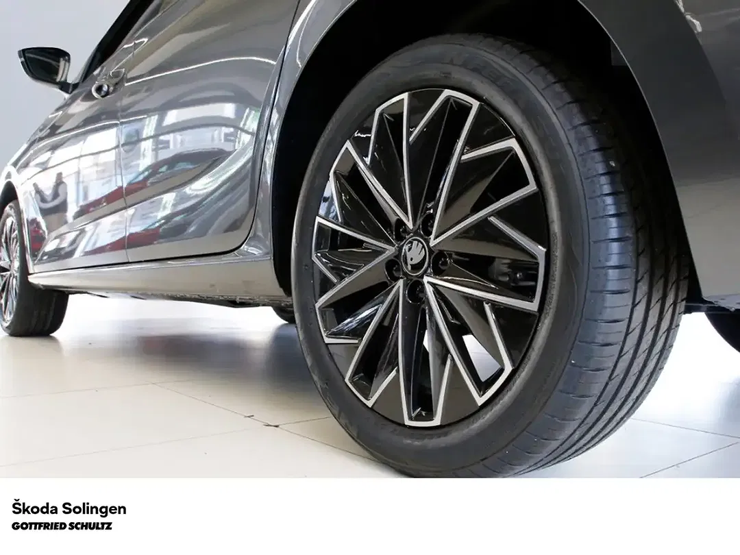 Skoda Scala - Thumbnail 4