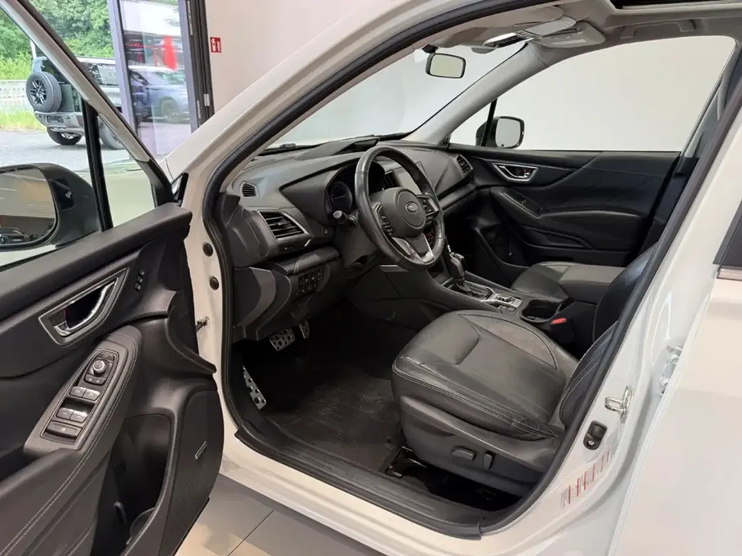 Subaru Forester - Thumbnail 10