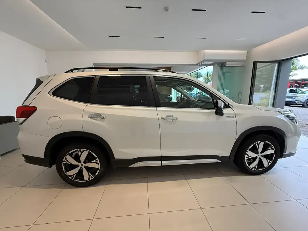 Subaru Forester - Thumbnail 4