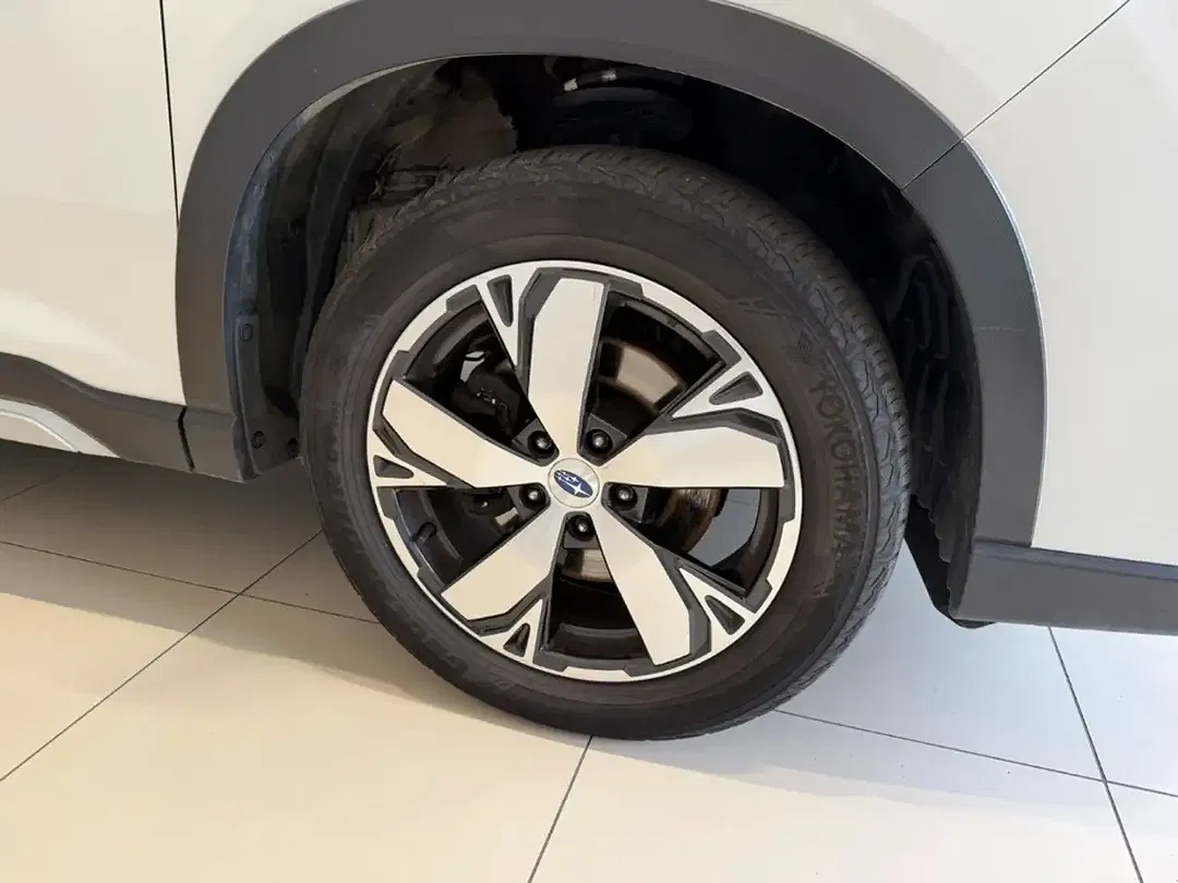 Subaru Forester - Thumbnail 9