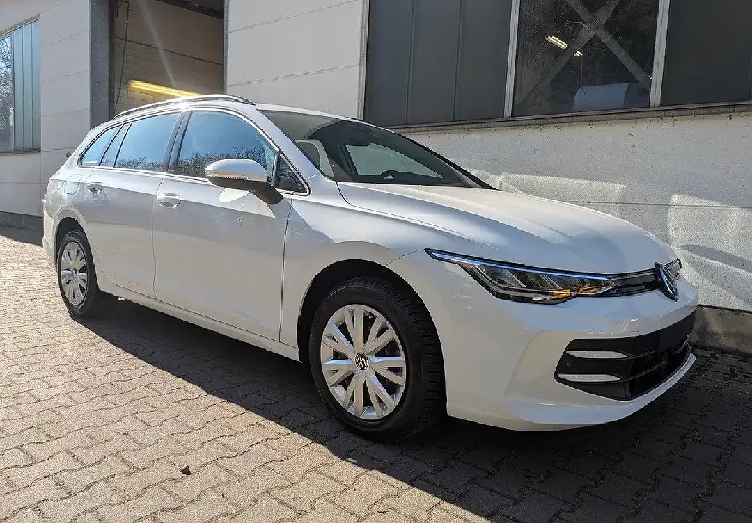 Volkswagen Golf Variant - Thumbnail 2